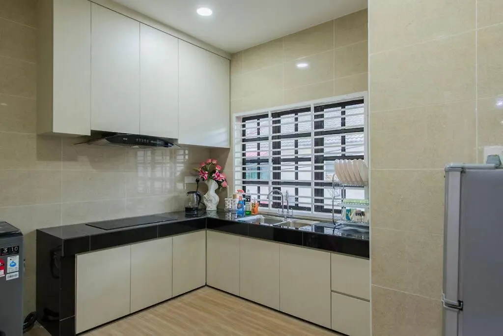 Dondondonny House 3Br Near Jonker@Heritage Malacca